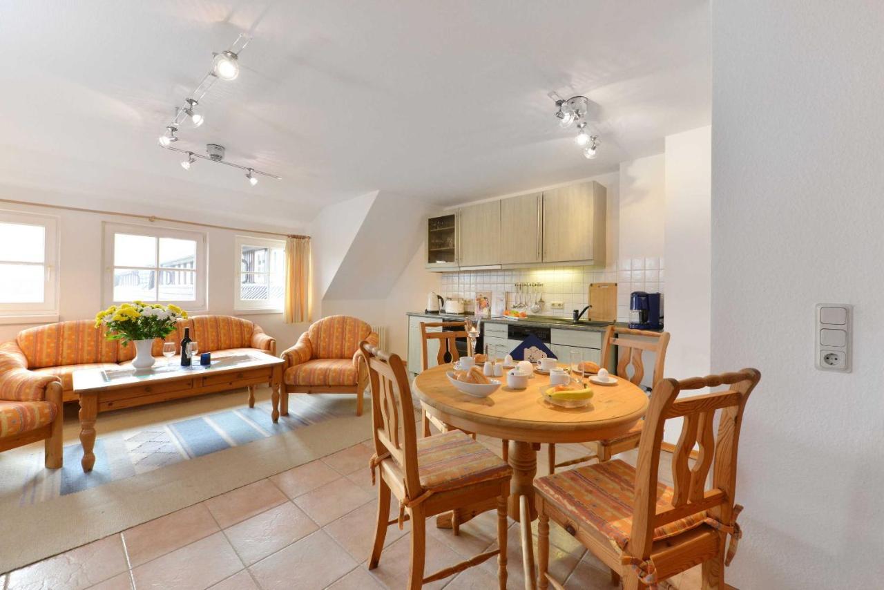 Stoertebeker Appartements - "Stoertebeker Pferdehof" 랄스비크 객실 사진