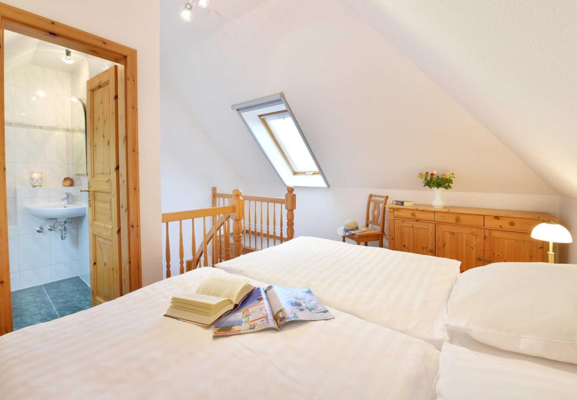 Stoertebeker Appartements - "Stoertebeker Pferdehof" 랄스비크 객실 사진